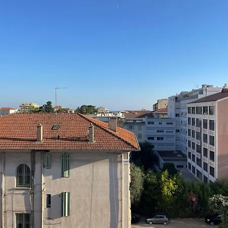 Magnifique Renove 2p A Avec Vue * Cannes