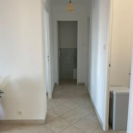 Apartment Magnifique Renove 2p A Avec Vue Cannes
